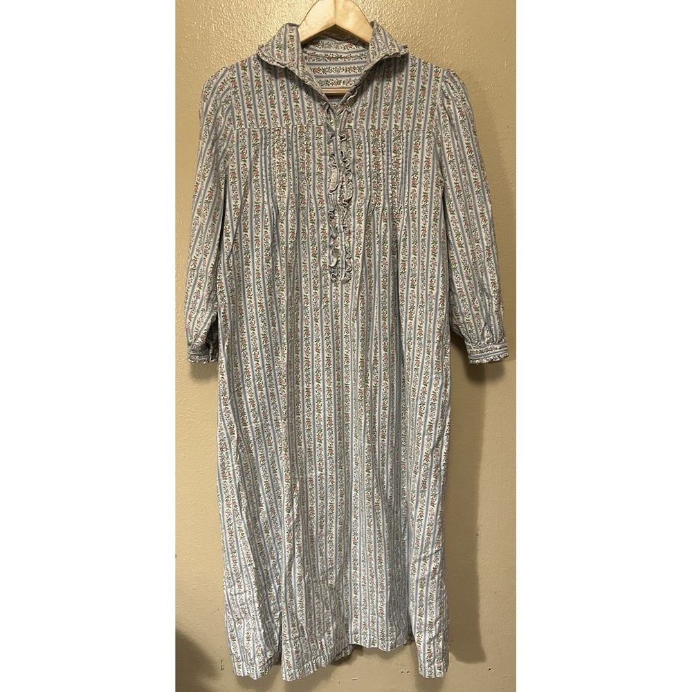 Vtg Flannel White Pink Blue Floral Stripe Ruffles Granny Nightgown Cottagecore